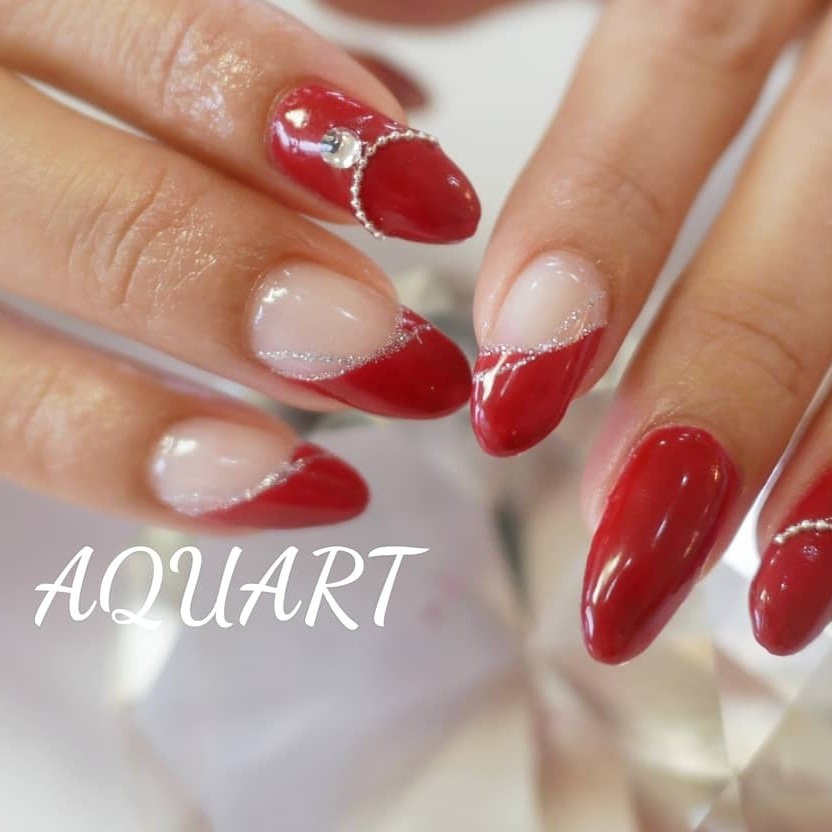 オールシーズン ハンド フレンチ ワンカラー ビジュー Aquartnail Rieのネイルデザイン No ネイルブック