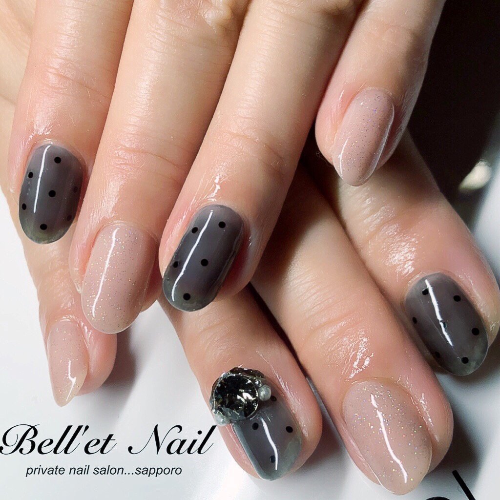 ハンド ワンカラー シースルー ベージュ ブラック Bell Et Nail ネイリスト佐藤綾子のネイルデザイン No ネイル ブック