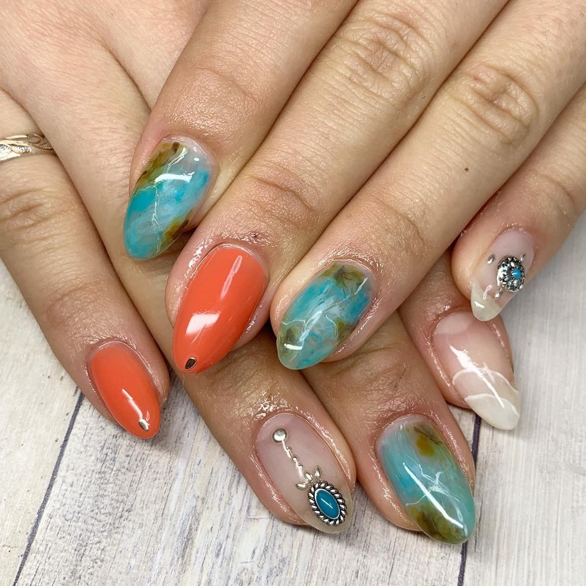 夏 ハンド ワンカラー 大理石 ミディアム Saho Nailのネイルデザイン No ネイルブック