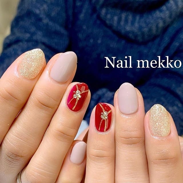 ラメ ビジュー 和 ボルドー グレージュ Nail Mekkoのネイルデザイン No ネイルブック