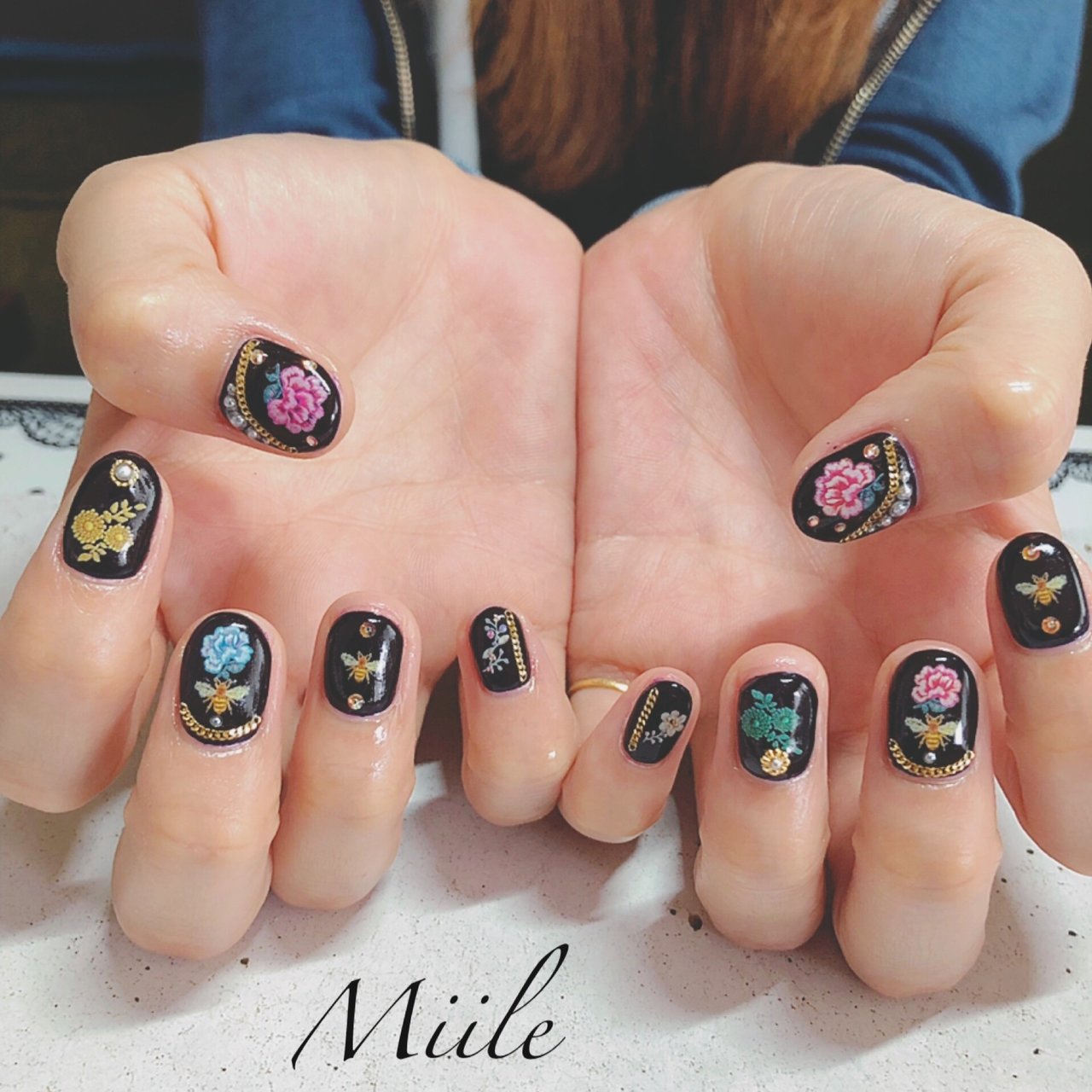 オールシーズン ライブ ハンド ワンカラー フラワー Private Nail Salon Miile のネイルデザイン No ネイルブック