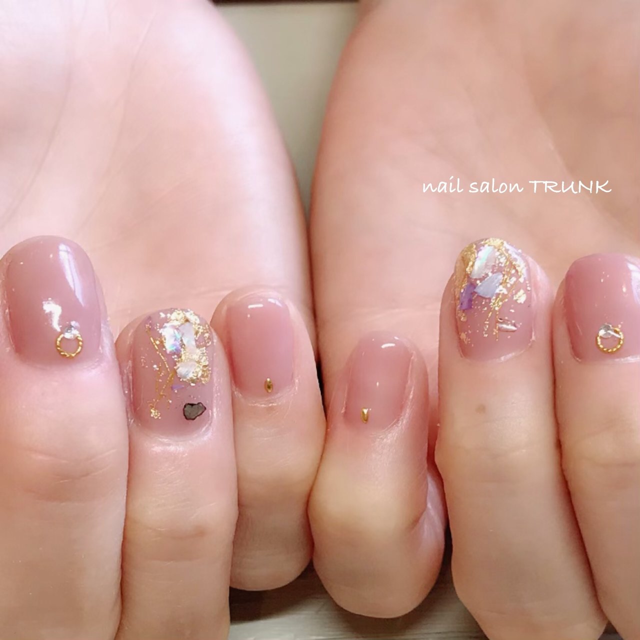 春 ハンド シンプル シェル ニュアンス Nail Trunkのネイルデザイン No ネイルブック