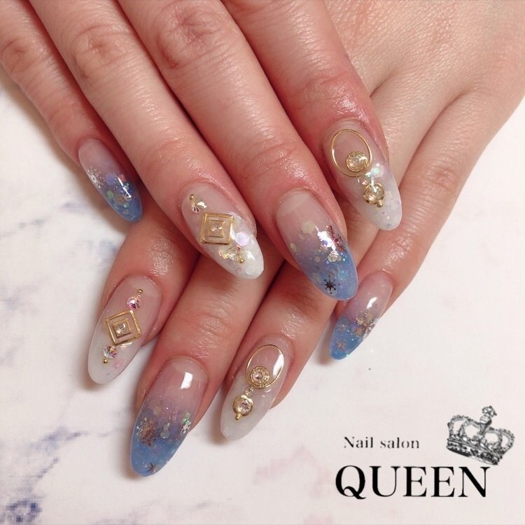 ハンド ロング ホワイト 水色 ブルー Queen75のネイルデザイン No ネイルブック