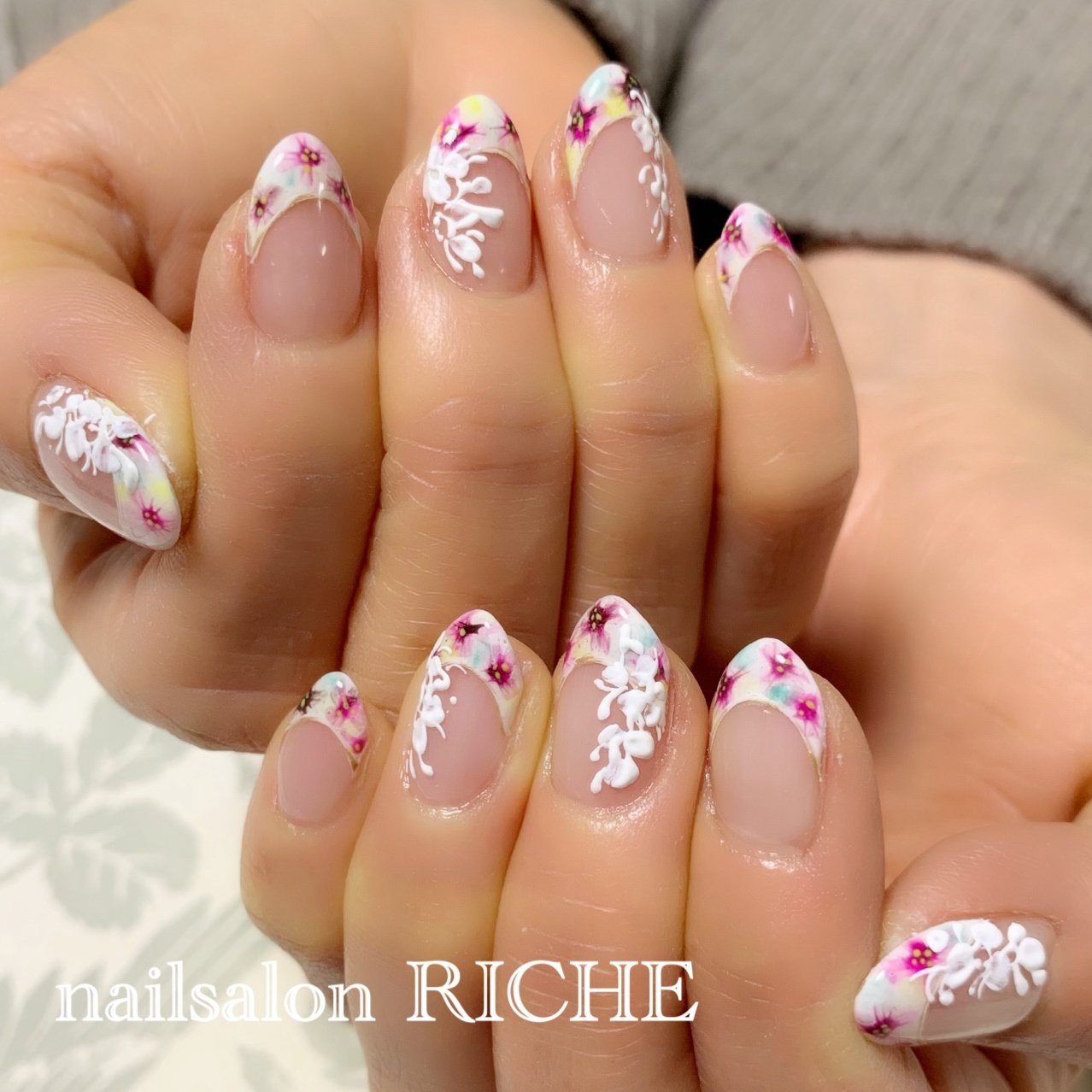 春 卒業式 パーティー デート ハンド Nailsalon Richeのネイルデザイン No ネイルブック