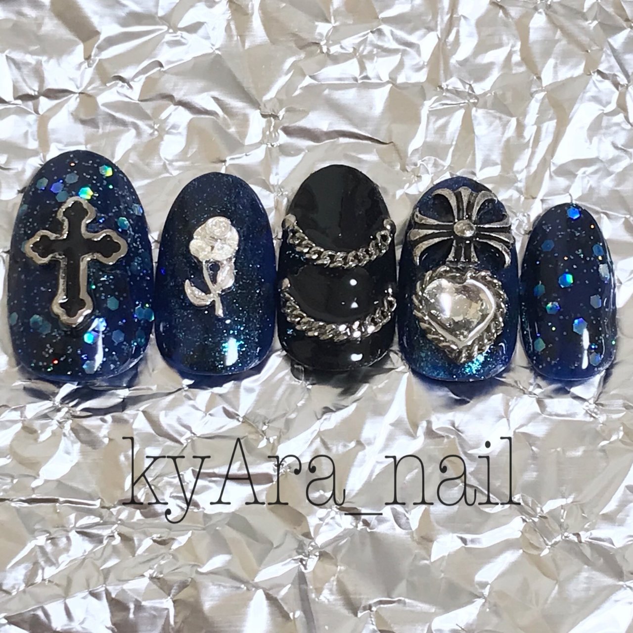 ハンド ラメ ハート チェーン デコ Kyara Nailのネイルデザイン No 4102365 ネイルブック