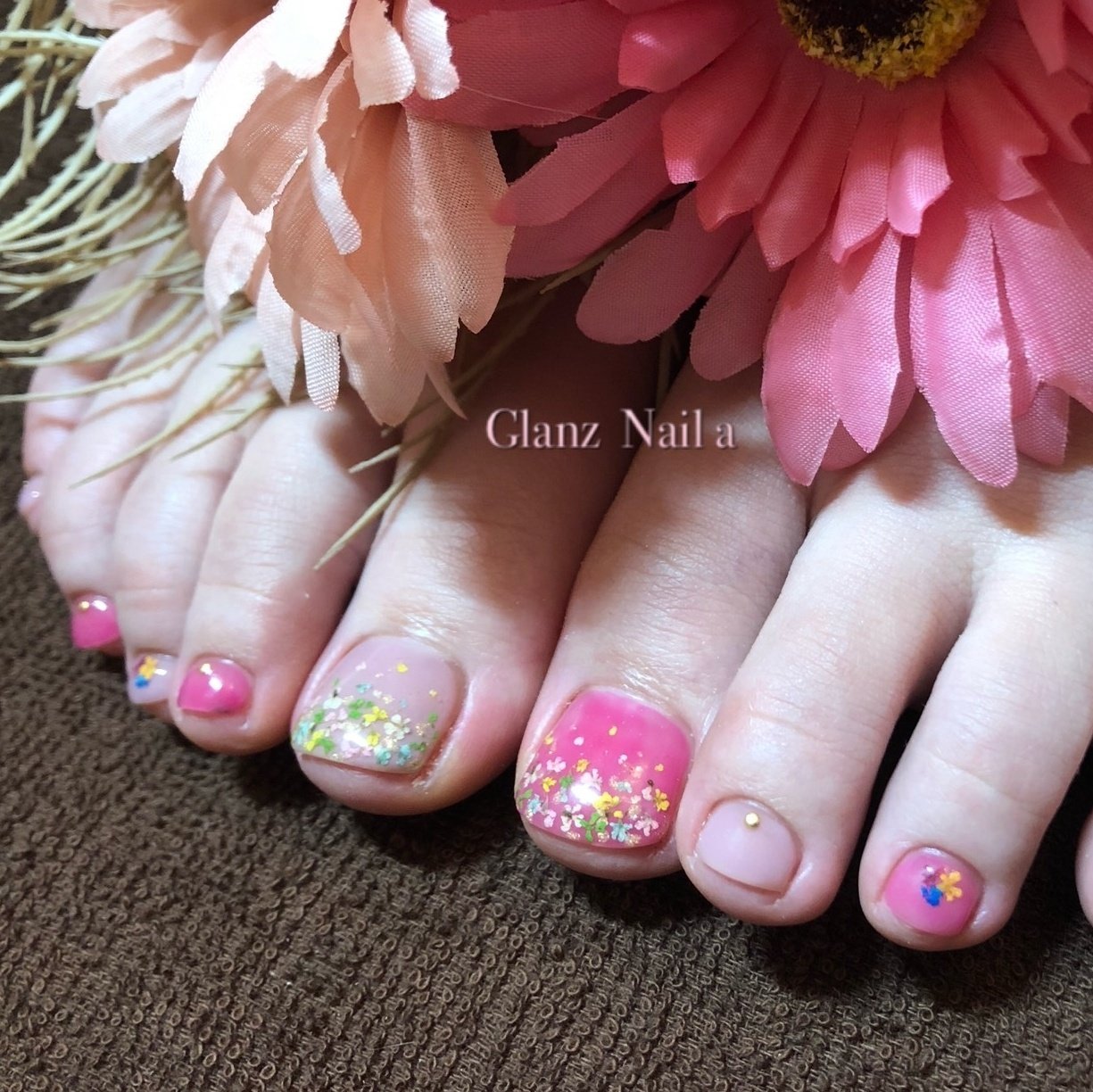 春 入学式 旅行 フット ワンカラー Glanz Nail A グランツネイルエー のネイルデザイン No ネイルブック