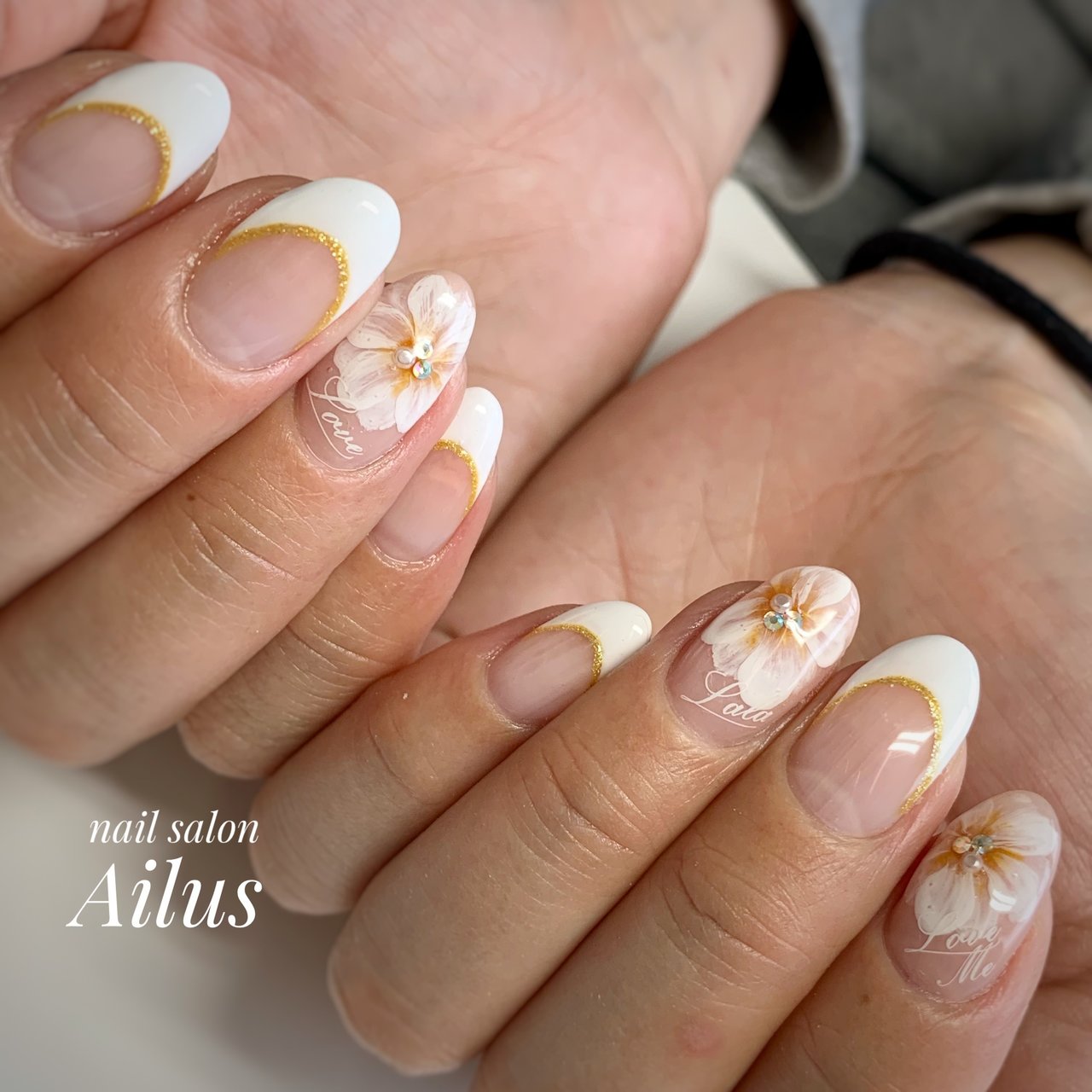 オールシーズン ハンド フレンチ フラワー ホワイト Nail Salon Ailusのネイルデザイン No ネイルブック