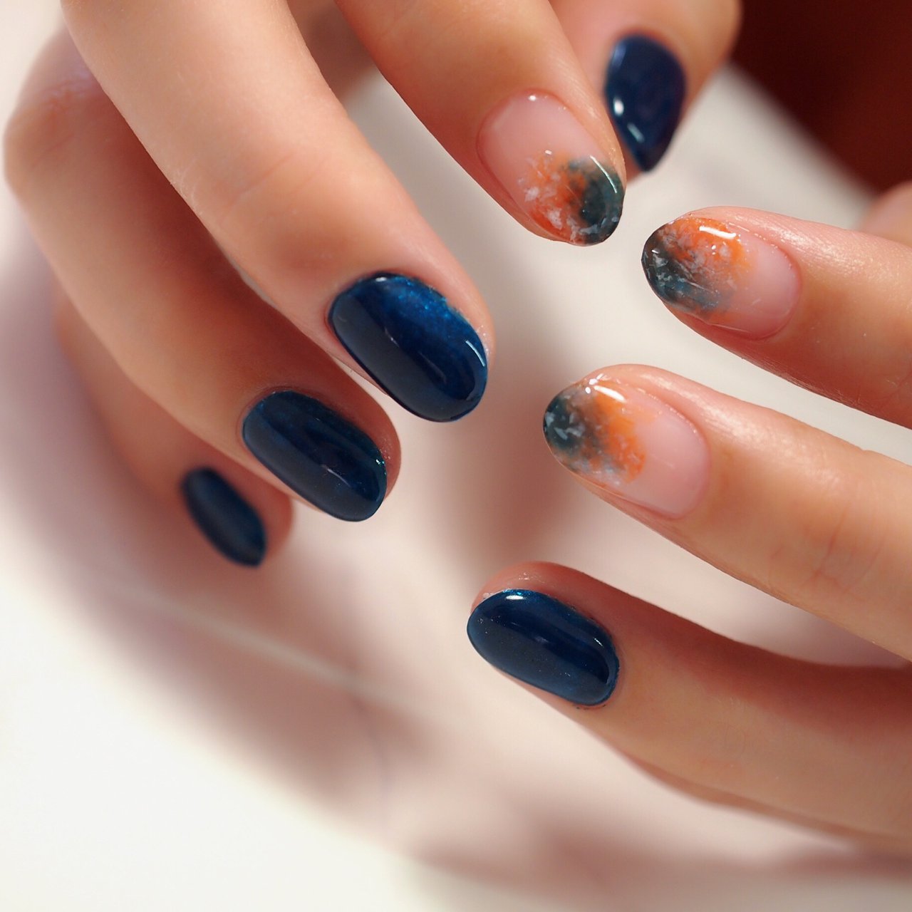 ハンド ショート クリア オレンジ ネイビー Muguet Nailsのネイルデザイン No ネイルブック