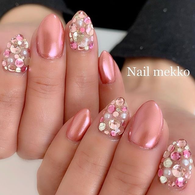 ラメ ビジュー パール デコ ミラー Nail Mekkoのネイルデザイン No ネイルブック