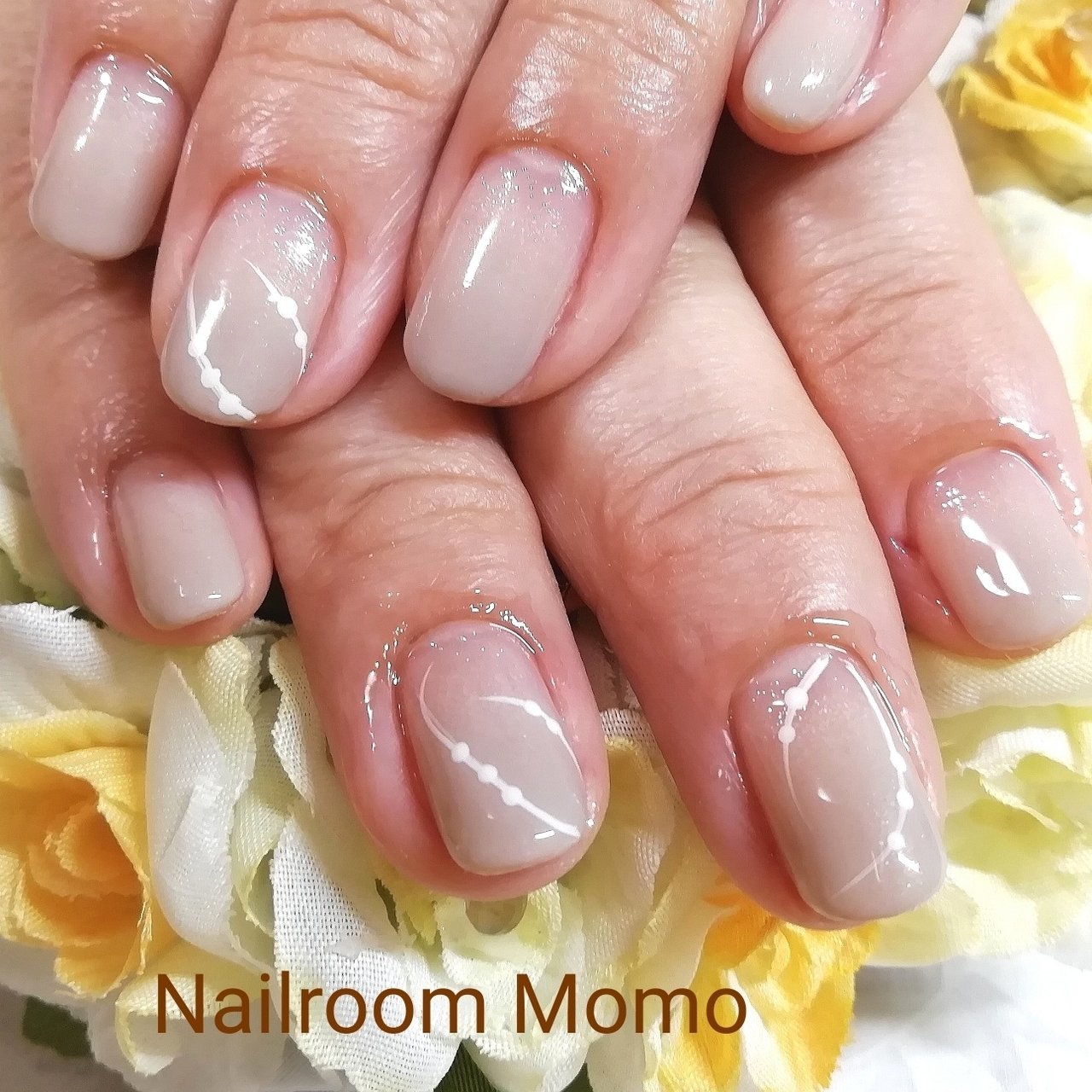 オールシーズン オフィス ハンド シンプル グラデーション Nailroommomo ネイルルームモモ のネイルデザイン No ネイルブック