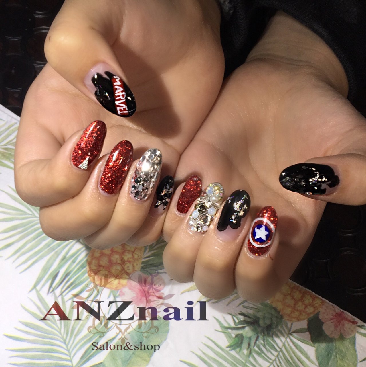 オールシーズン パーティー ハンド ビジュー ホログラム Anznail 旭川市ネイルサロン ネイリストあんず のネイル デザイン No ネイルブック