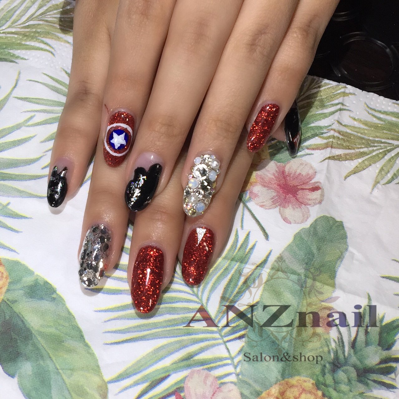 オールシーズン パーティー ハンド ビジュー ホログラム Anznail 旭川市ネイルサロン ネイリストあんず のネイル デザイン No ネイルブック