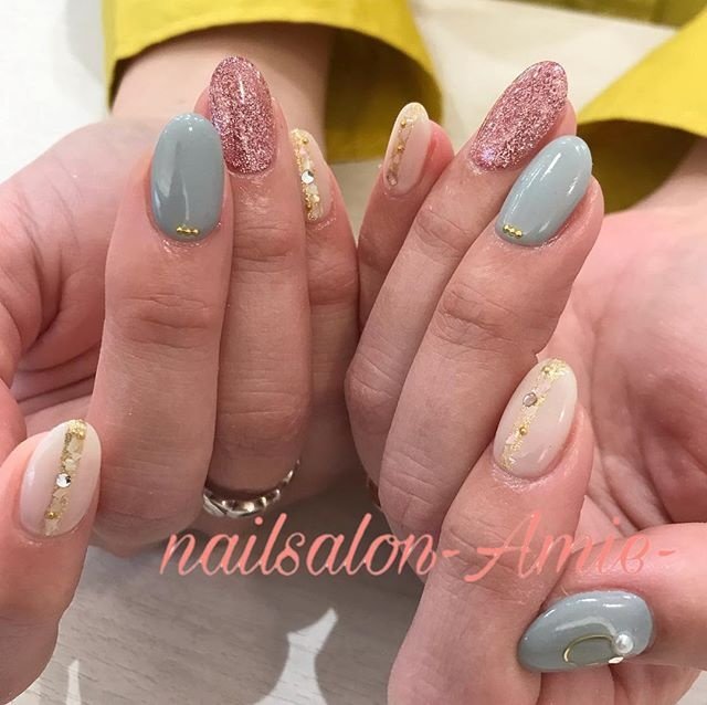 春 旅行 ハンド ラメ シェル Nail Amie のネイルデザイン No ネイルブック