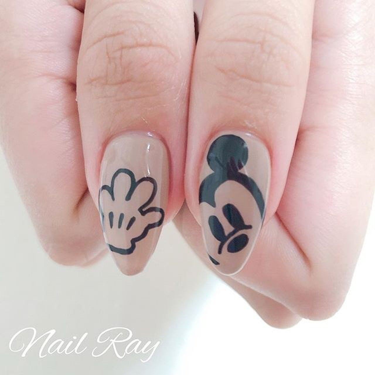 オールシーズン ハンド シンプル ラメ キャラクター Nail Ray Kanaのネイルデザイン No ネイルブック