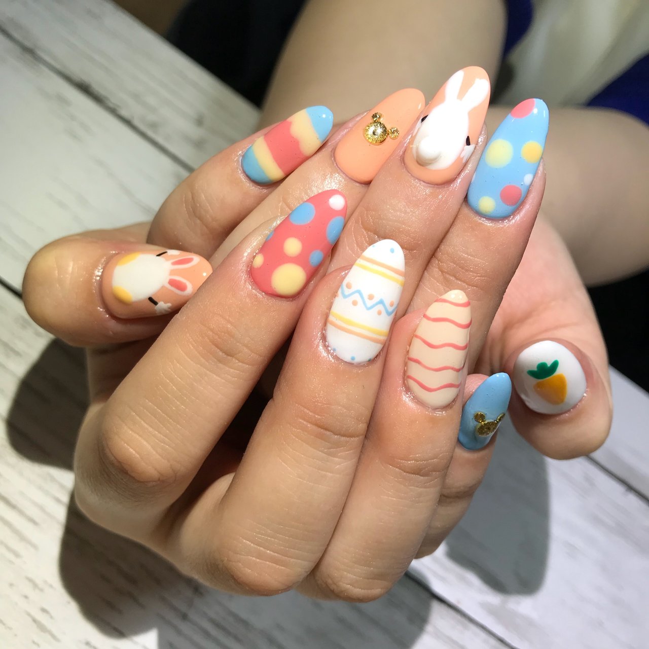 春 ワンカラー ドット ロング ピンク Nailsalonluanaのネイルデザイン No ネイルブック