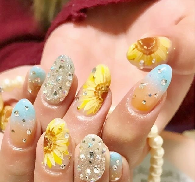 夏 リゾート デート ハンド グラデーション Reipyokoのネイルデザイン No ネイルブック