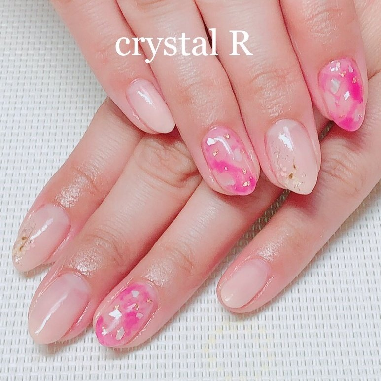 ハンド クリア ベージュ ピンク Crystal R Nail Salon のネイルデザイン No ネイルブック