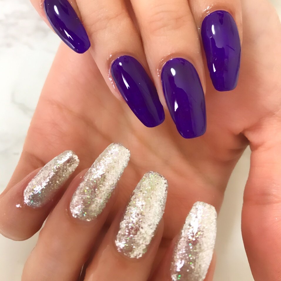 オールシーズン シンプル ラメ ワンカラー パープル Nail Room Amery のネイルデザイン No ネイルブック