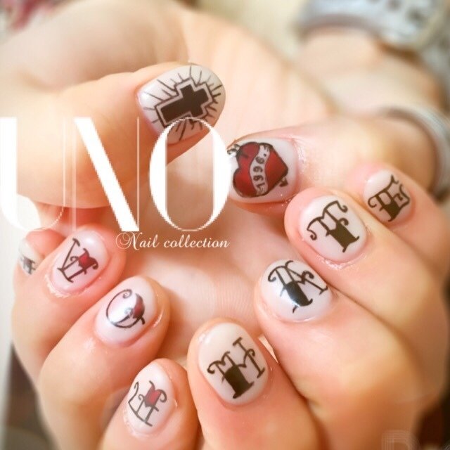 オールシーズン ハンド ハート イニシャル 痛ネイル ウーノnailのネイルデザイン No 140 ネイルブック