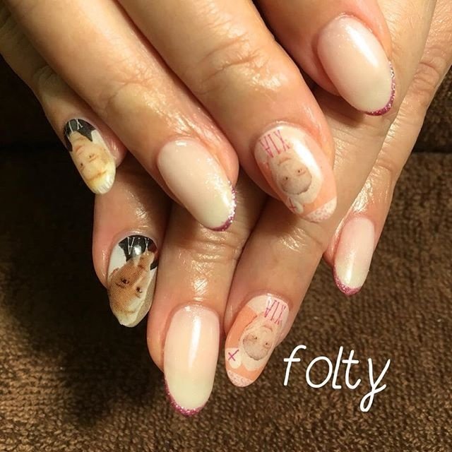 オールシーズン ライブ ハンド ワンカラー 痛ネイル Foltygelnailsalonのネイルデザイン No ネイルブック
