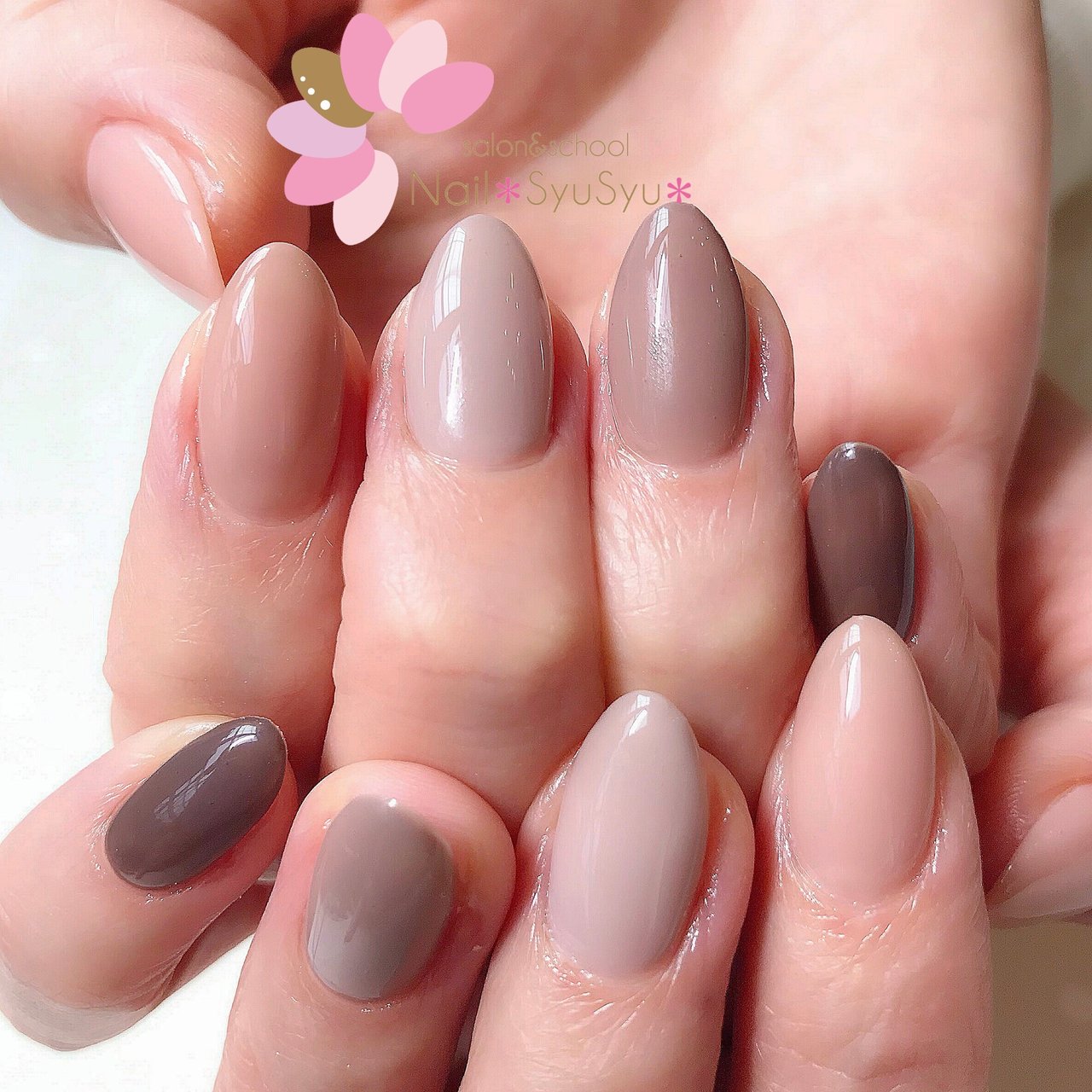 春 ハンド シンプル グラデーション ワンカラー Nail Syusyu ネイルシュシュのネイルデザイン No ネイルブック