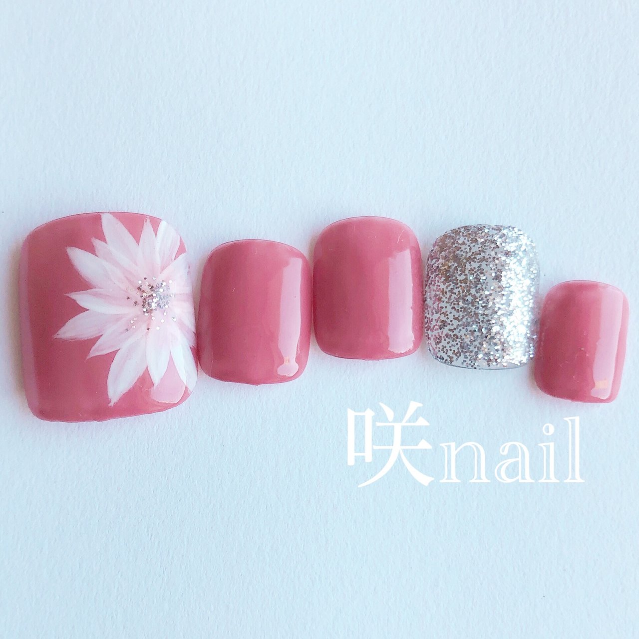 春 オールシーズン オフィス デート フット 咲nail サキネイル のネイルデザイン No ネイルブック