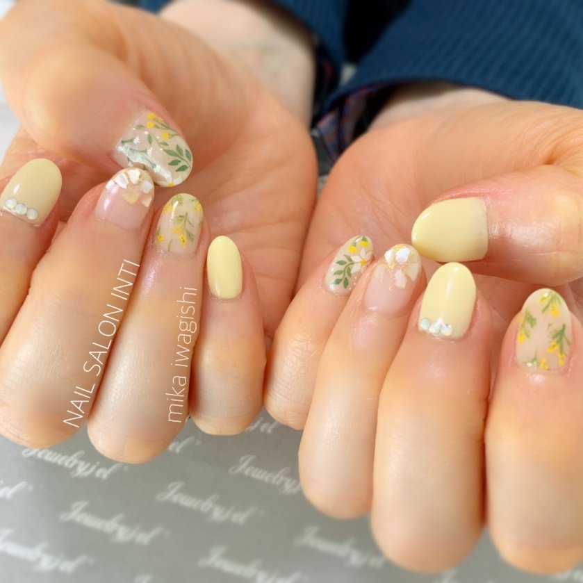 春 旅行 オフィス 女子会 ハンド Nailsalon Inti 岩岸美華 のネイルデザイン No ネイルブック