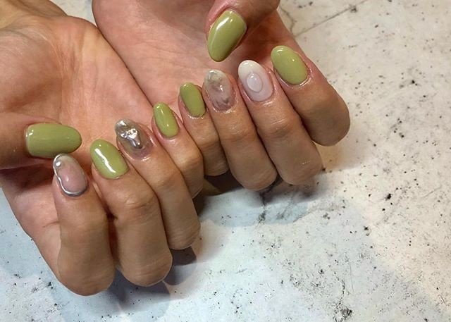 春 ハンド シンプル ニュアンス ミラー Midori Yamazakiのネイルデザイン No ネイルブック