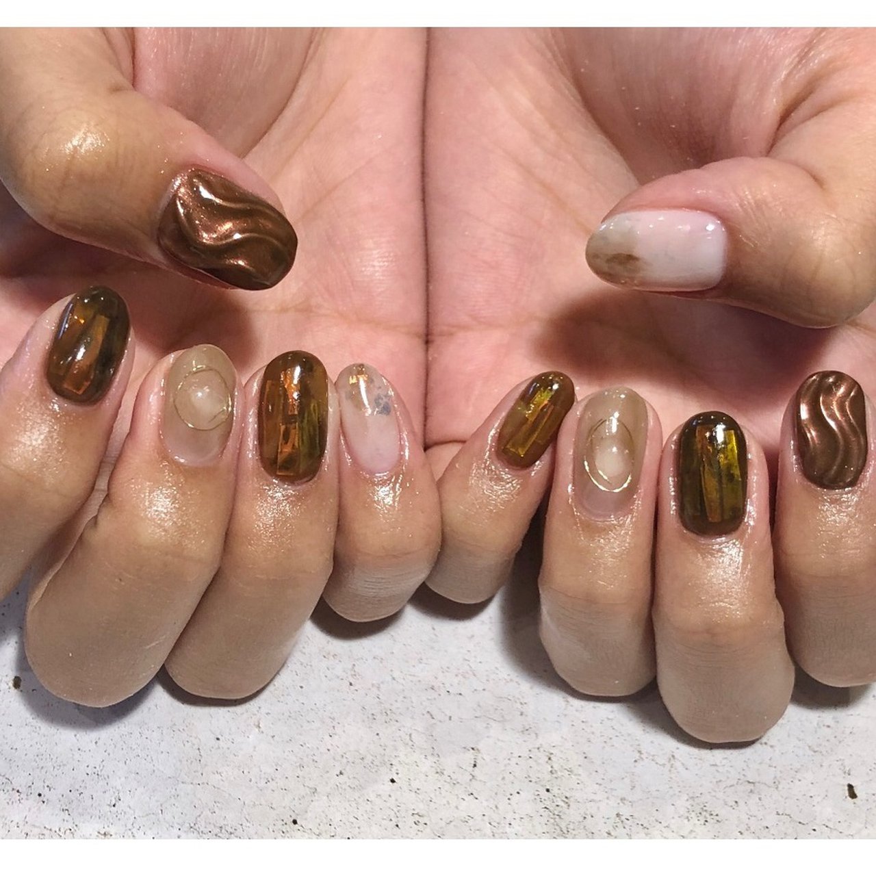 オールシーズン ハンド ニュアンス ミラー ショート S 223のネイルデザイン No ネイルブック