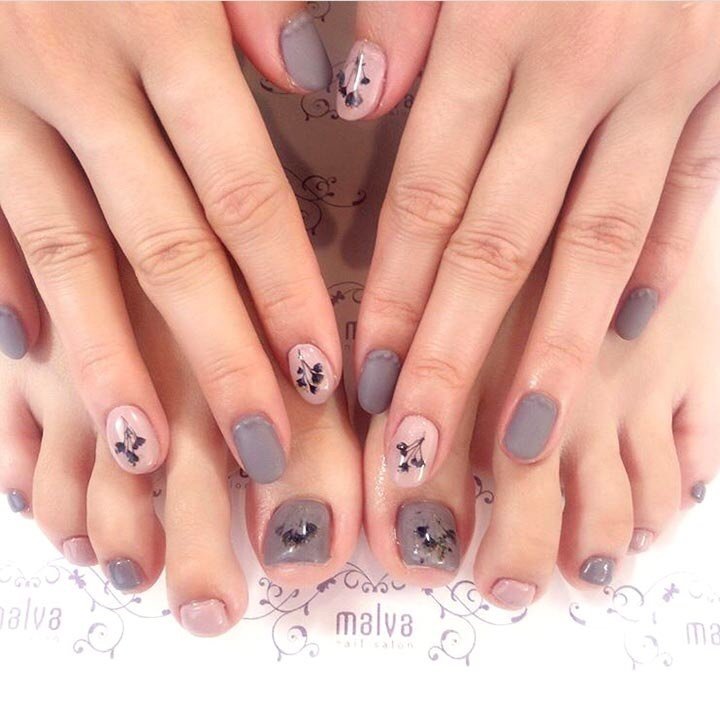 オールシーズン バレンタイン デート フット シンプル Nailsalon Malva 原宿店のネイルデザイン No ネイルブック