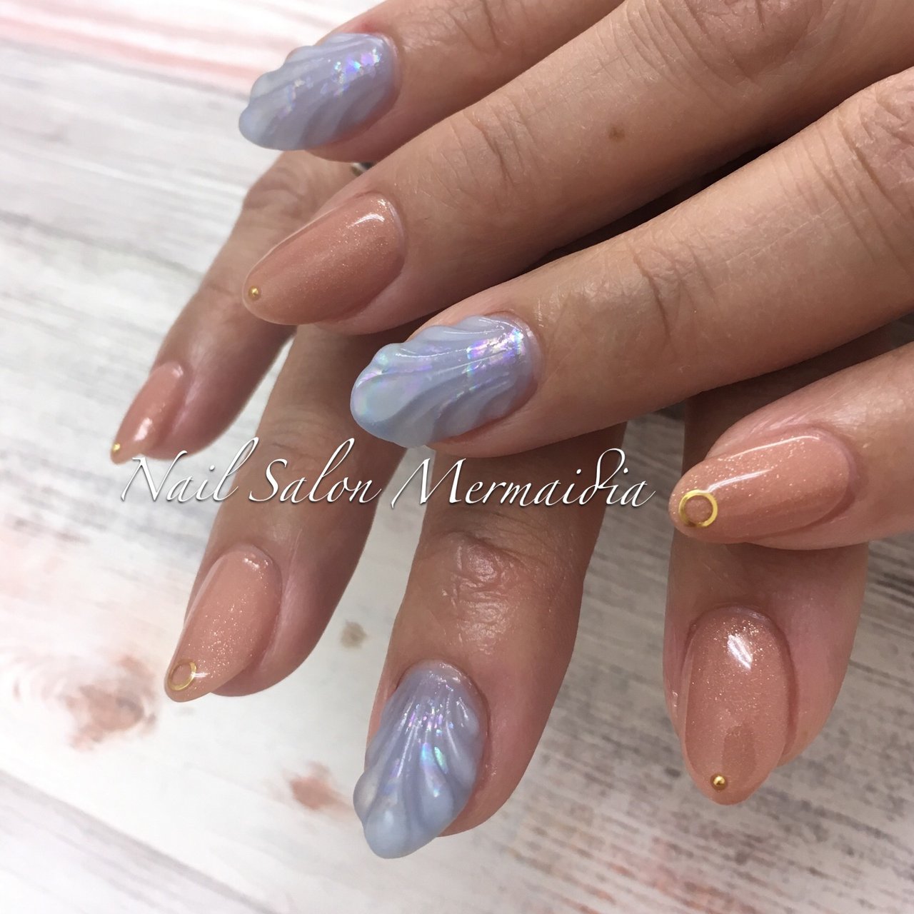 夏 ハンド ワンカラー 人魚の鱗 ベージュ Nail Salon Mermaidiaのネイルデザイン No ネイルブック