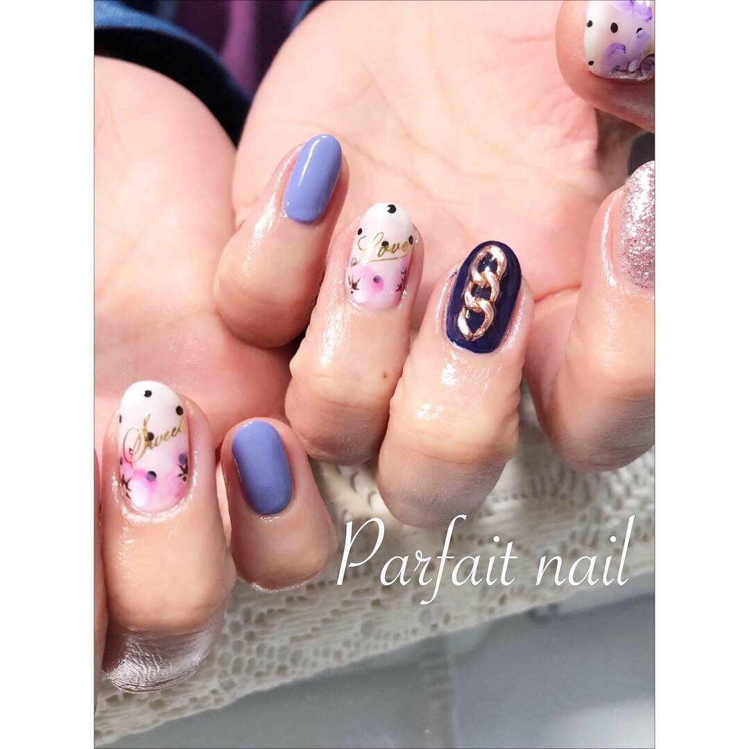 春夏フラワードットホワイト 八戸市parfaitnailのネイルデザイン