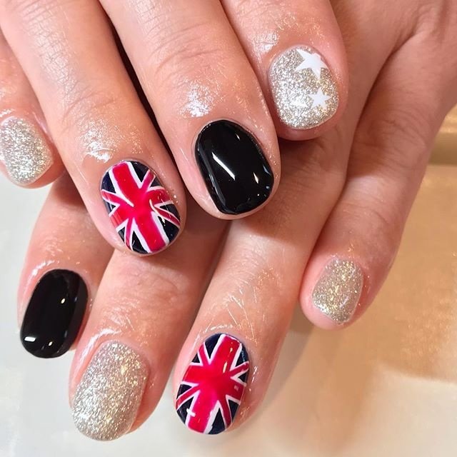 オールシーズン ハンド 国旗 ショート カラフル Nailsalonlala Angeのネイルデザイン No 4177622 ネイルブック