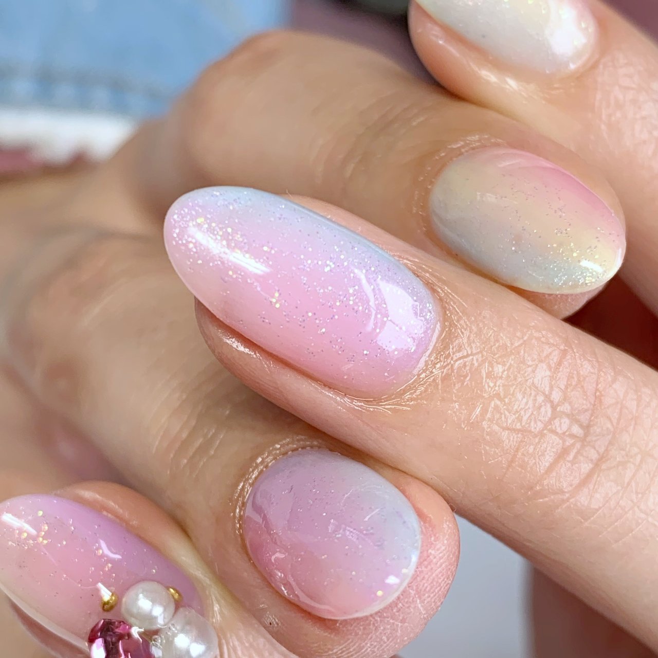 春 オールシーズン ハンド グラデーション ワンカラー Nail Salon Ailusのネイルデザイン No ネイルブック