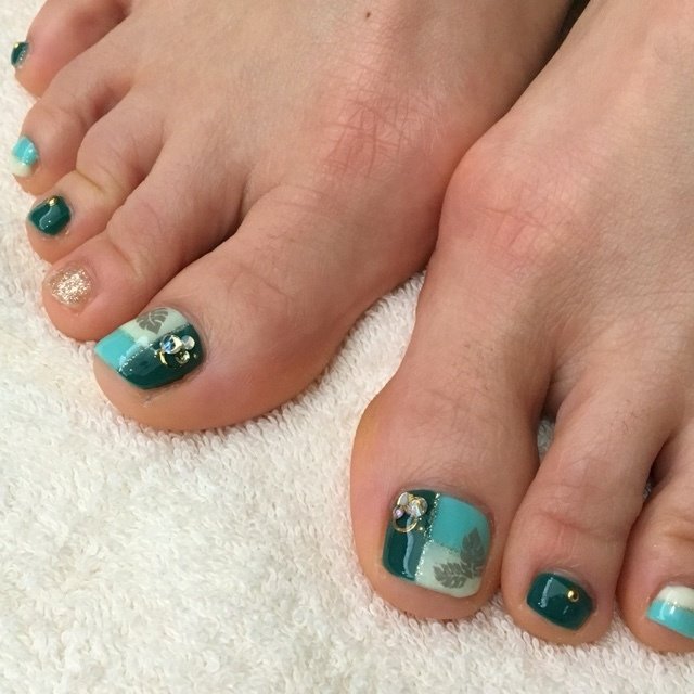 春 夏 フット ワンカラー ブロック Nail Likeのネイルデザイン No ネイルブック