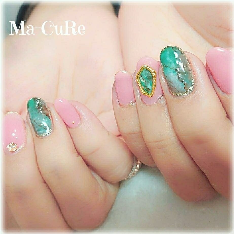 春 夏 ハンド ラメ 大理石 𝑴𝒂 𝑪𝒖𝑹𝒆 ﾏｰｷｭｱ のネイルデザイン No ネイルブック
