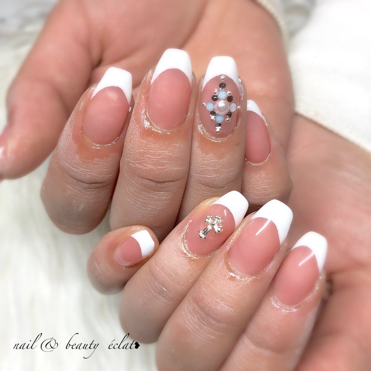 シンプル フレンチ ホワイト ピンク Nail Beauty Eclat のネイルデザイン No ネイルブック