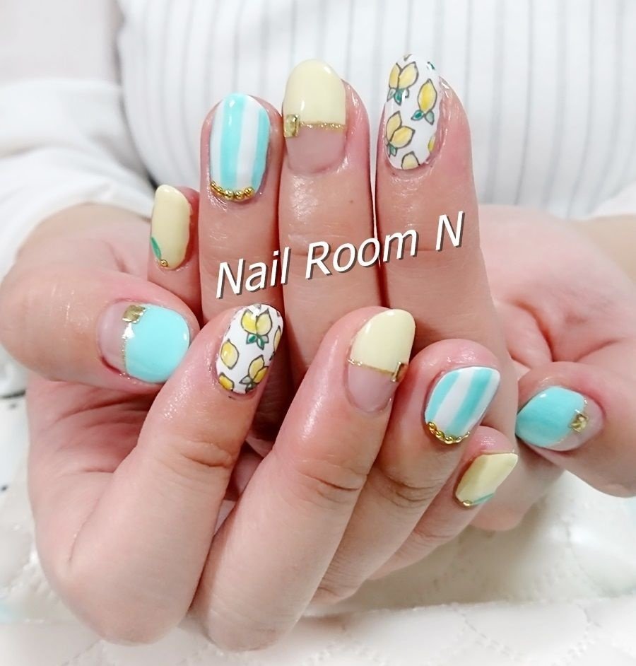 オールシーズン ハンド 変形フレンチ ワンカラー フルーツ Nailroomnのネイルデザイン No ネイルブック