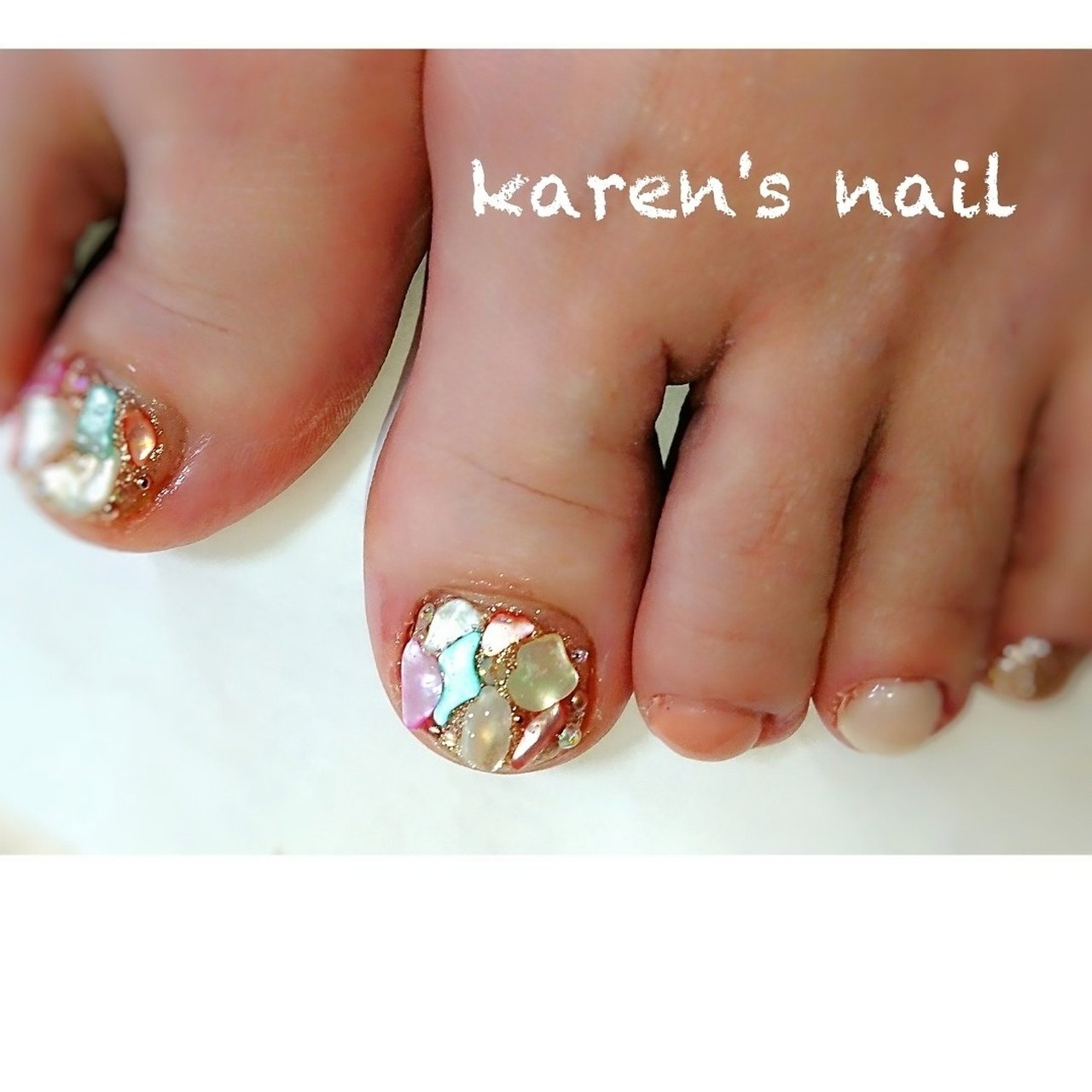 春 夏 リゾート フット ラメ Karen S Nail Rierinのネイルデザイン No ネイルブック