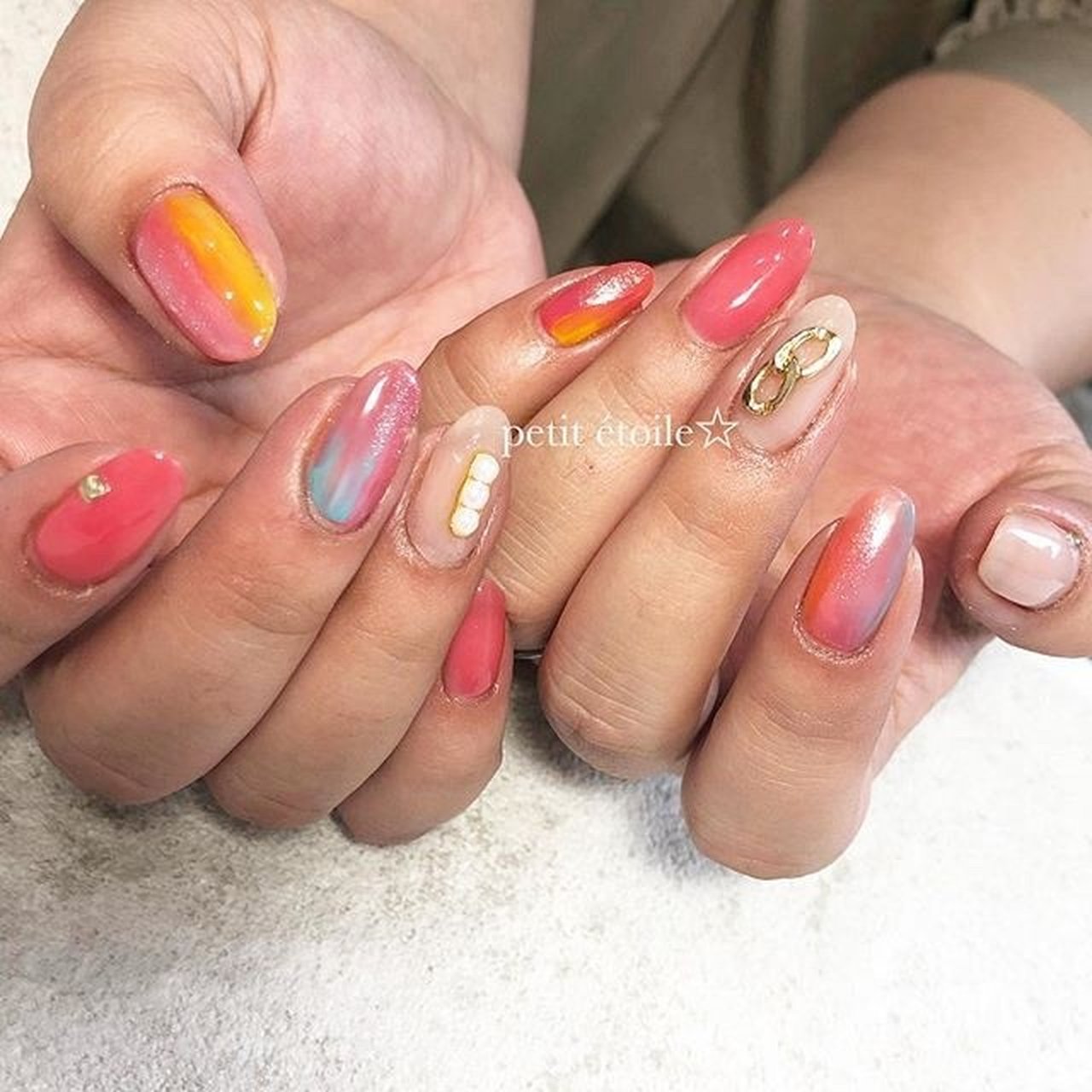 春 夏 ピンク オレンジ カラフル Yuuのネイルデザイン No ネイルブック