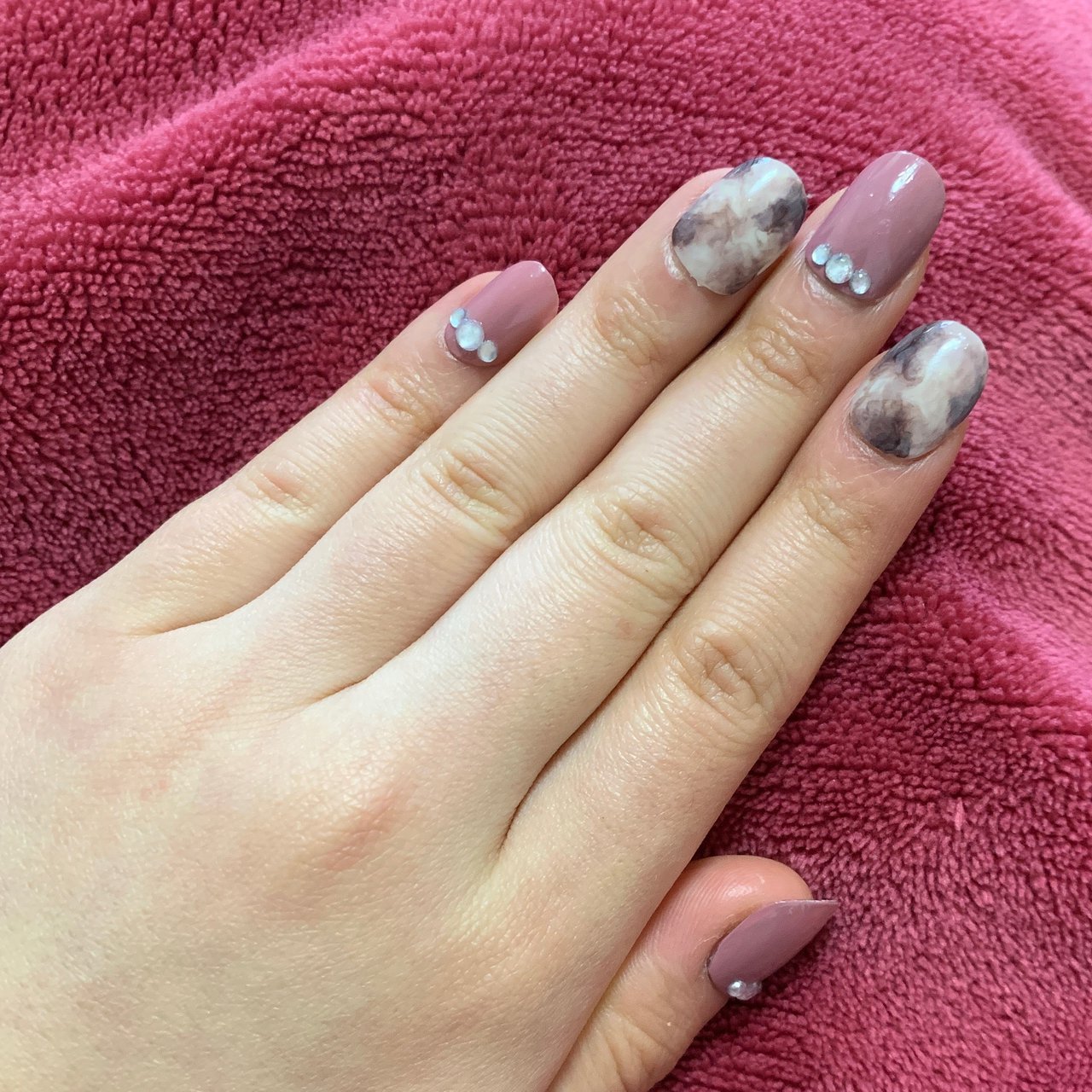 オールシーズン ハンド シンプル べっ甲 ミディアム 真美のネイルデザイン No ネイルブック