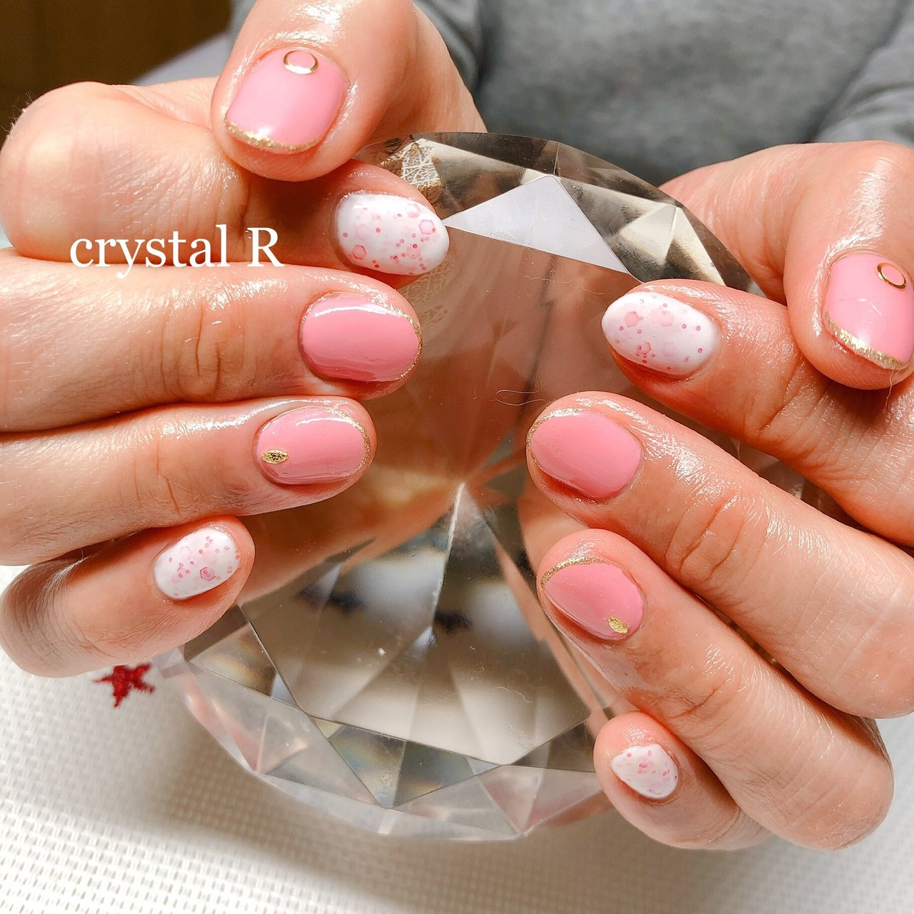 春 夏 ハンド ホログラム ラメ Crystal R Nail Salon のネイルデザイン No ネイルブック