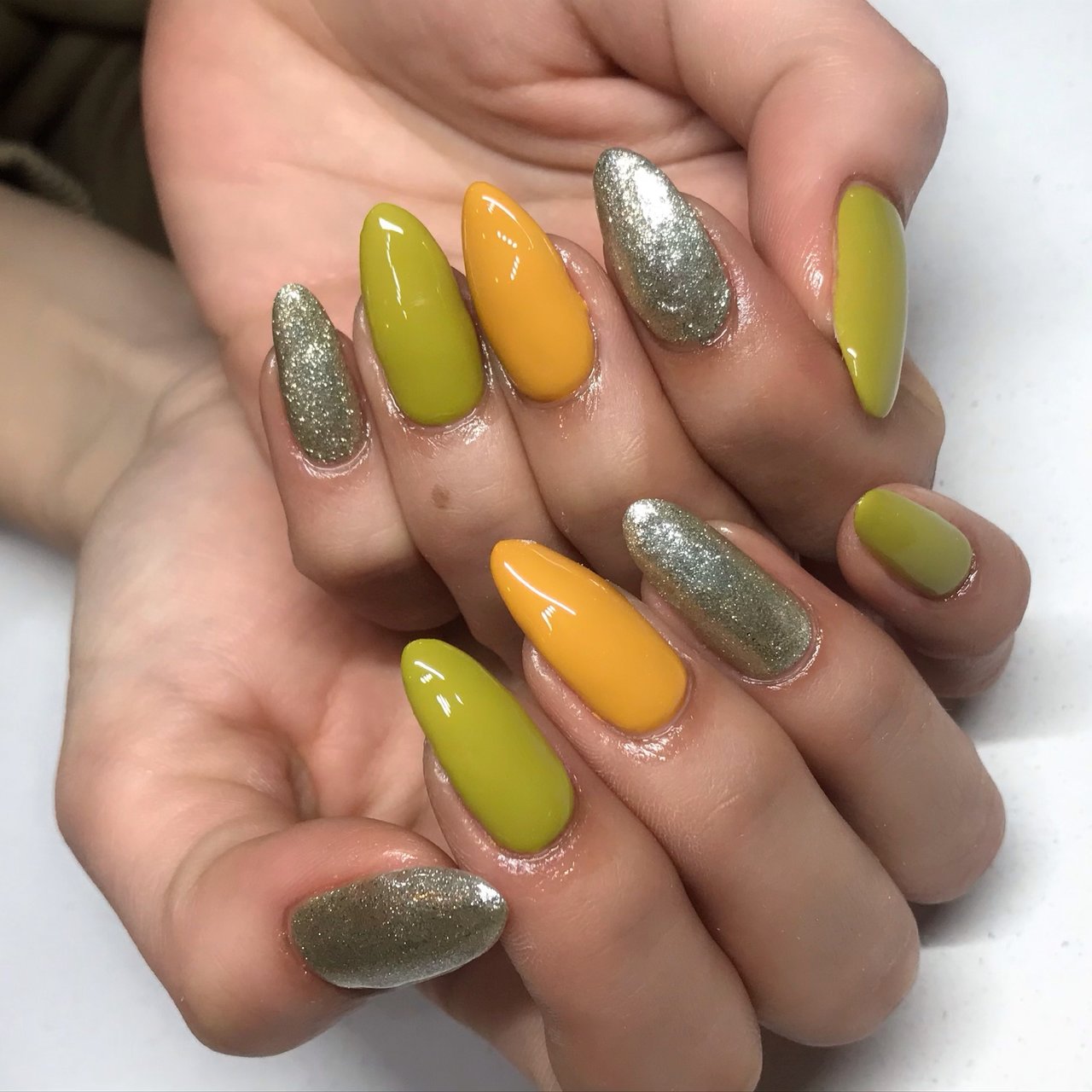 春 オールシーズン ハンド ラメ ワンカラー Ism Nailのネイルデザイン No ネイルブック