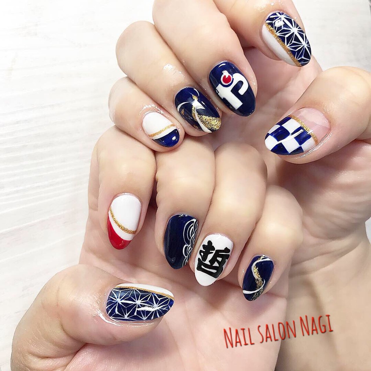 No64~1個¥110★レトロ☆ネイルパーツ オールシーズン/イニシャル/ホワイト/レッド/ネイビー - Nail salon