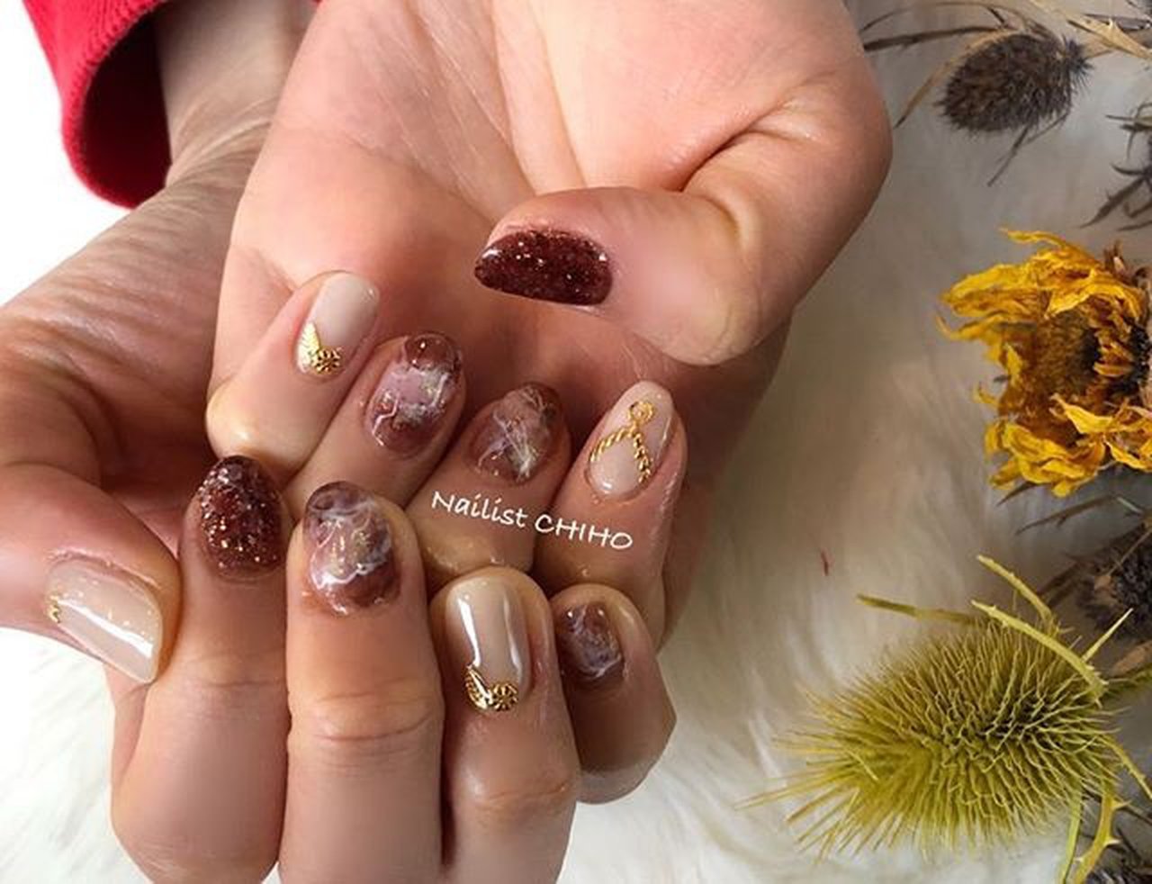 秋 オールシーズン ハンド ニュアンス ブラウン Mavie Nail Chihoのネイルデザイン No ネイルブック
