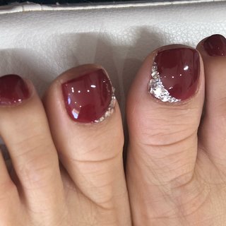 お手入れしてくっきりハッキリのネイルデザイン ネイルブック