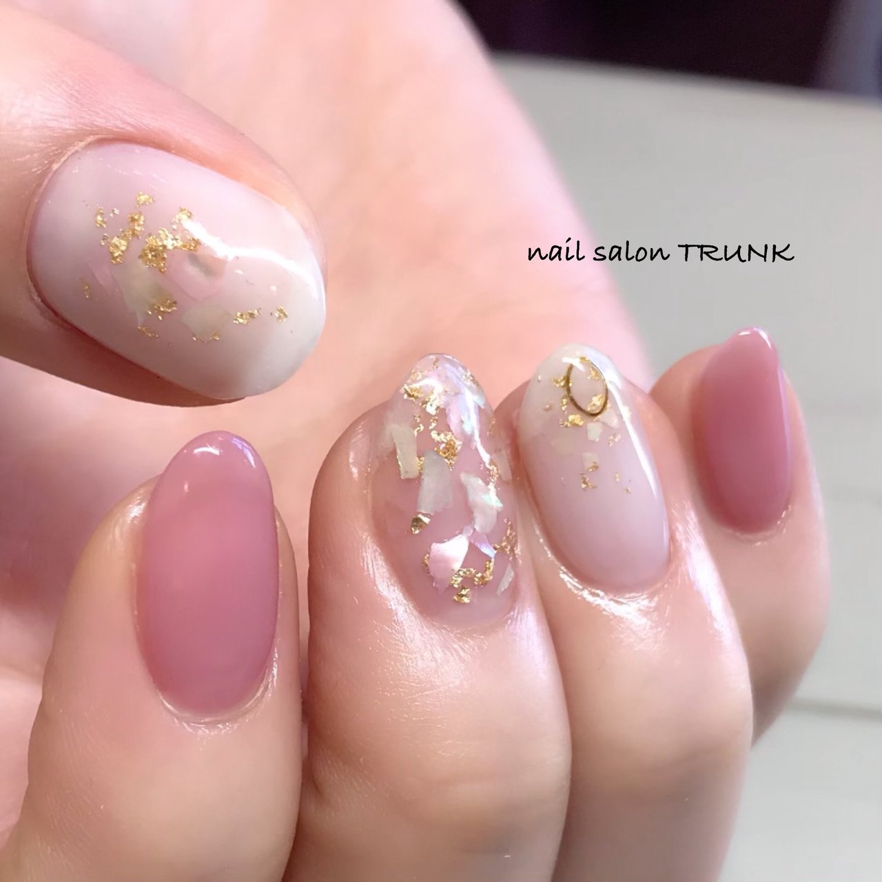 春 ハンド シェル ショート ホワイト Nail Trunkのネイルデザイン No 4209757 ネイルブック