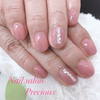 親子でご来店のお客様♡ 
薬指のスワロフスキーが素敵です

#70代ネイル #70代のお客様 
#ペラペラの爪から健康な自爪へ
#ネイルサロンプレシャス
#Precious
#プレシャス
#ジェルネイル 
#パラジェル 
#ノンサンディング 
#四日市ネイルサロン
#三重 #四日市 #四日市ネイル
#四日市パラジェル
#四日市ネイルサロン 
#南日永駅 #日永ネイルサロン
#日永ネイル
#アットホーム
#四日市ジェルネイル専門店
#持ちのいいサロン
#不安な事はご相談ください #オールシーズン #旅行 #パーティー #女子会 #ハンド #シンプル #ビジュー #ワンカラー #ショート #ベージュ #ジェルネイル #お客様 #ネイルサロンPrecious #ネイルブック