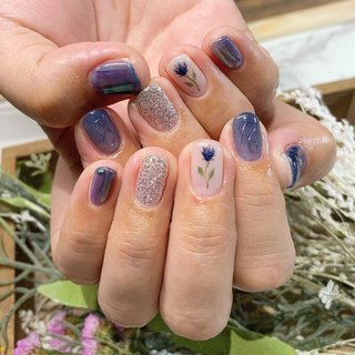 . ネイビーとクリアmix💧💙
.
#kapenail #nail #nailart #newnail #newsalon #ネイル #ネイルサロン #横浜 #個人ネイルサロン #nailie #nailpic #春ネイル #ニュアンスネイル #大人ネイル #大人かわいいネイル #フラワーネイル #クリアネイル #ネイビーネイル #ちゅるんネイル #オーロラネイル #オーロラフィルム #ラメネイル #ワイヤーネイル
#카페네일 #한국 #네일 #젤네일 #네일아트 #네일실롱
#ドライフラワー #ブリザードフラワー #オールシーズン #梅雨 #デート #女子会 #ハンド #シンプル #ラメ #ワンカラー #フラワー #オーロラ #ショート #クリア #ネイビー #シルバー #ジェルネイル #お客様 #KAPENAIL #ネイルブック