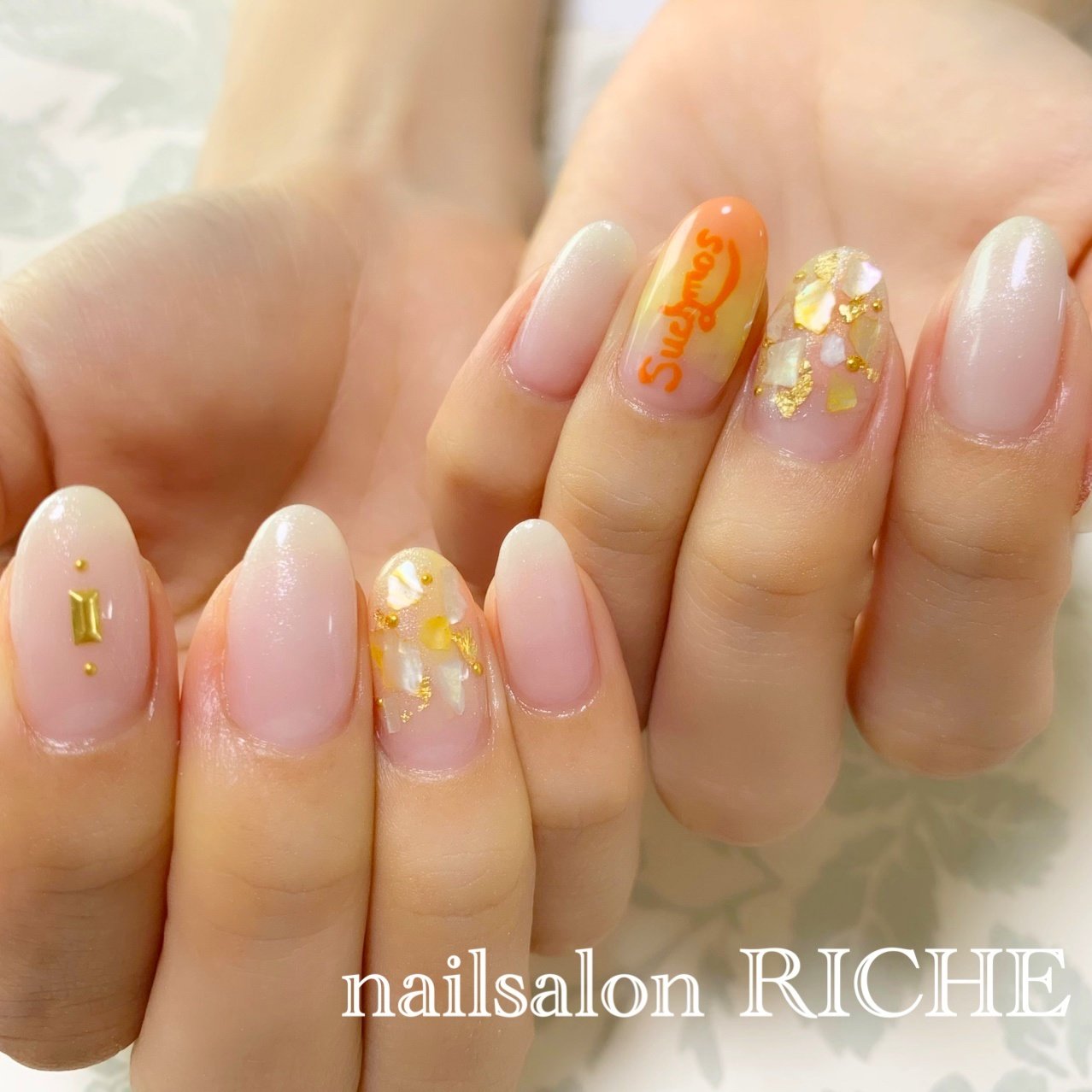 春 夏 ライブ ハンド グラデーション Nailsalon Richeのネイルデザイン No ネイルブック